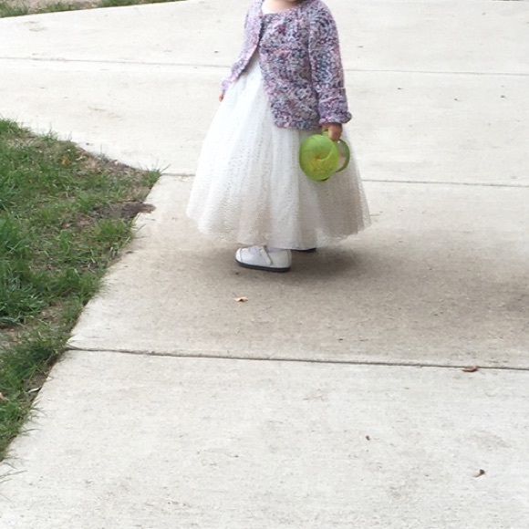 White and gold toddler dress - Picture 5 of 5